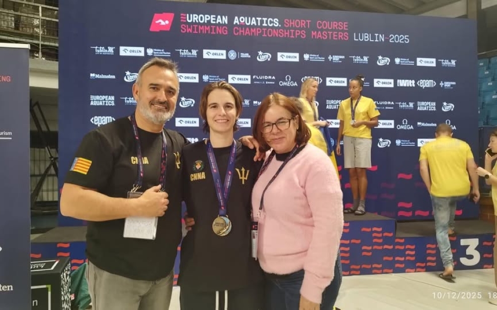 LA LORIGUILLANA MARÍA SOTO, MEDALLA DE ORO EN 4X50