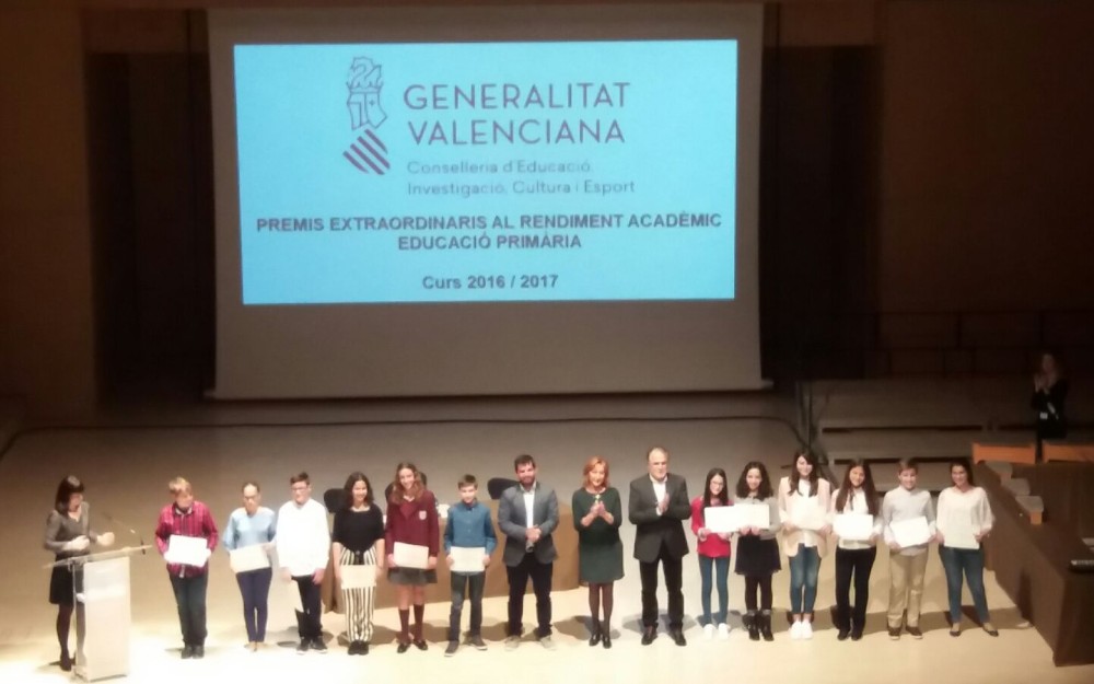 premio-extraordinario-rendimiento-academico-3