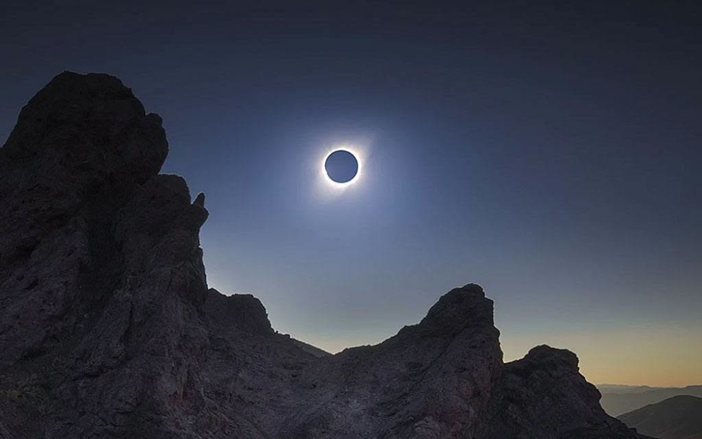 ECLIPSE TOTAL DE SOL EN LORIGUILLA
