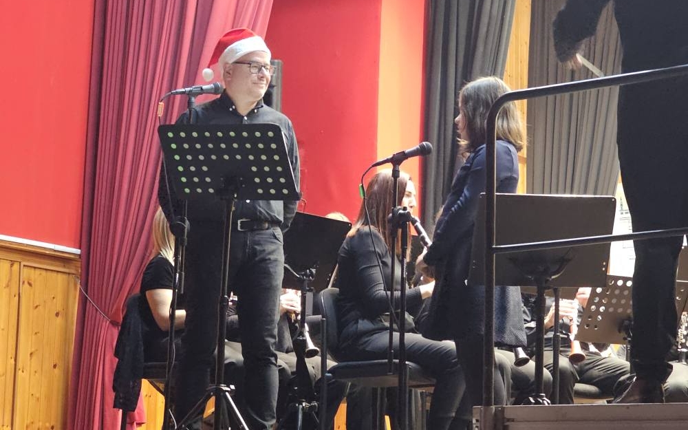 LA NAVIDAD SIGUE EN LORIGUILLA