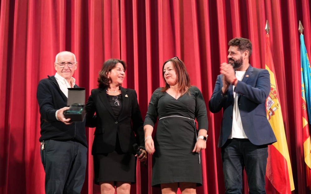 HOMENAJE A LOS VOLUNTARIOS DE LA DANA 10