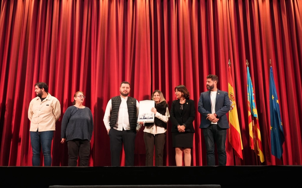 HOMENAJE A LOS VOLUNTARIOS DE LA DANA 6