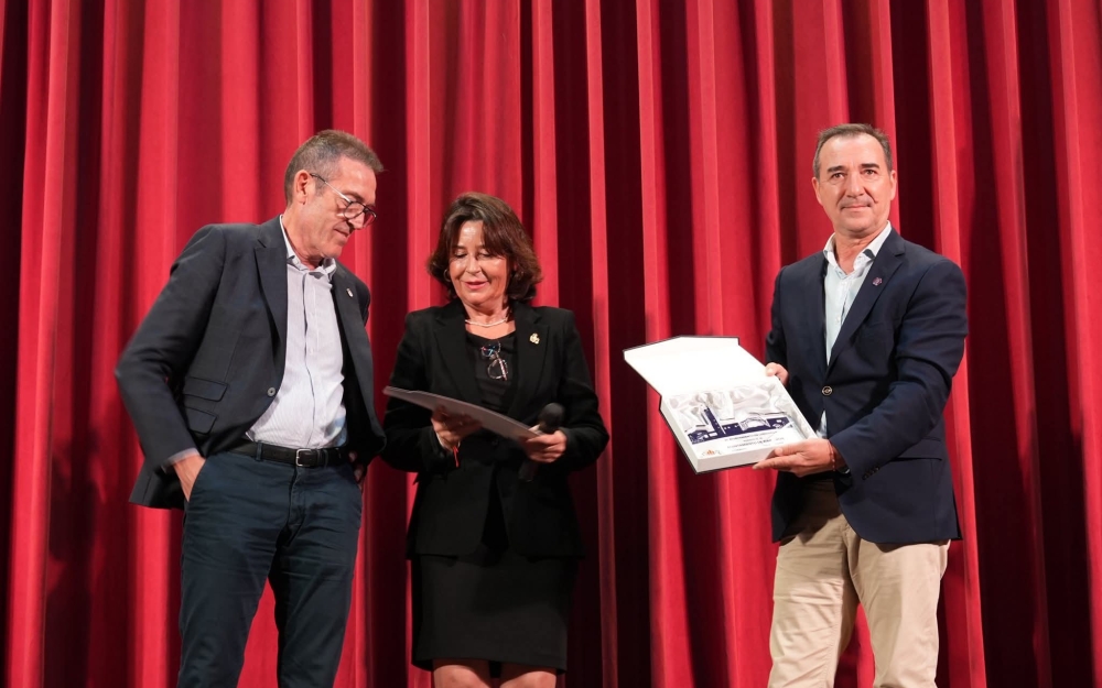 HOMENAJE A LOS VOLUNTARIOS DE LA DANA 8