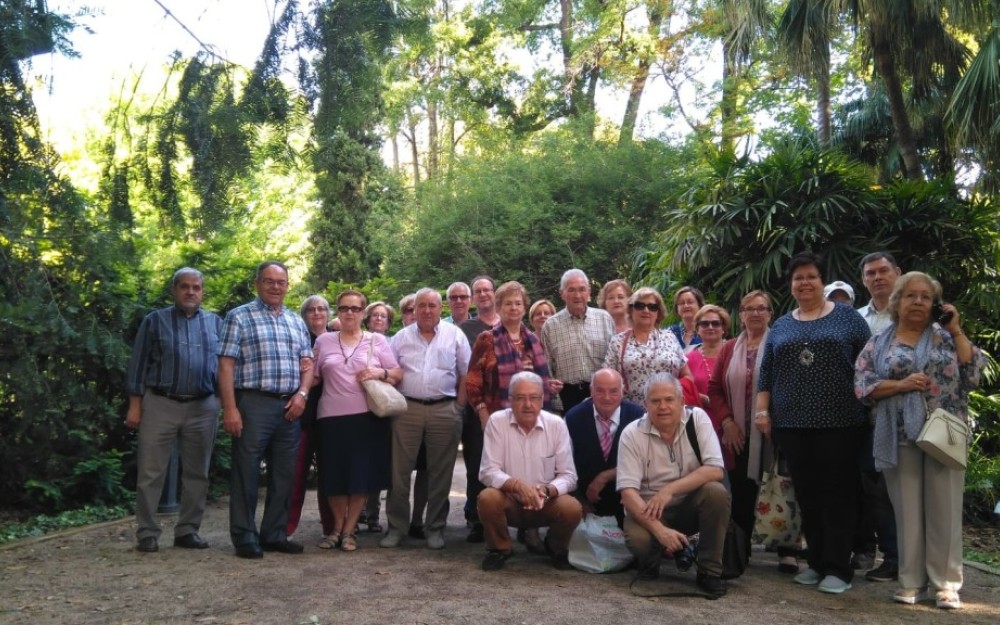 mayores-visitan-jardin-botanico-1